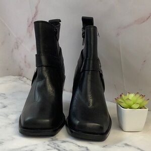 NWOT Steve Madden Women's Ankle Black Boots Size 6.5